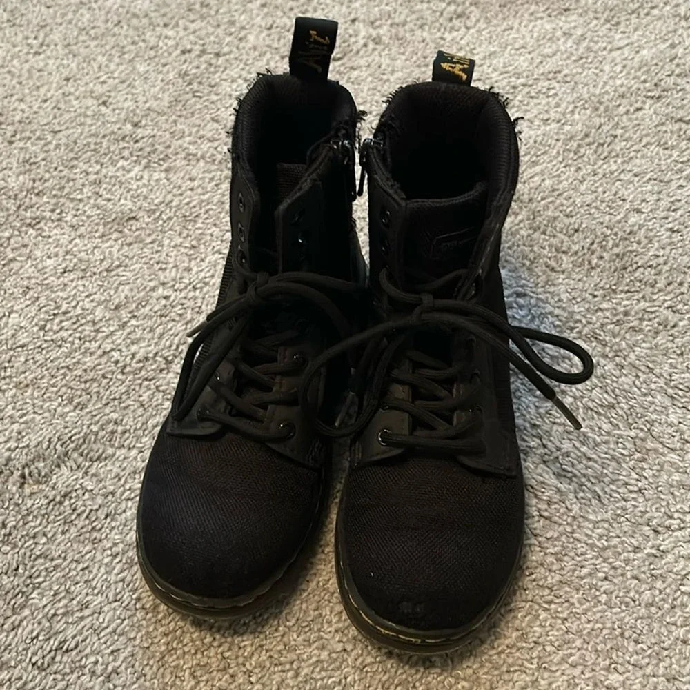 Dr. Martens Combs J Kids Black Canvas Utility Combat Boots Size 13 US AW004‎